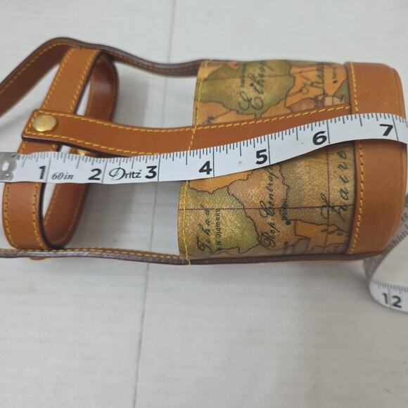 Alviero Martini 1ª Classe Geo Classic Bottle Carrier – Vintage World Map Leather - Picture 6 of 8